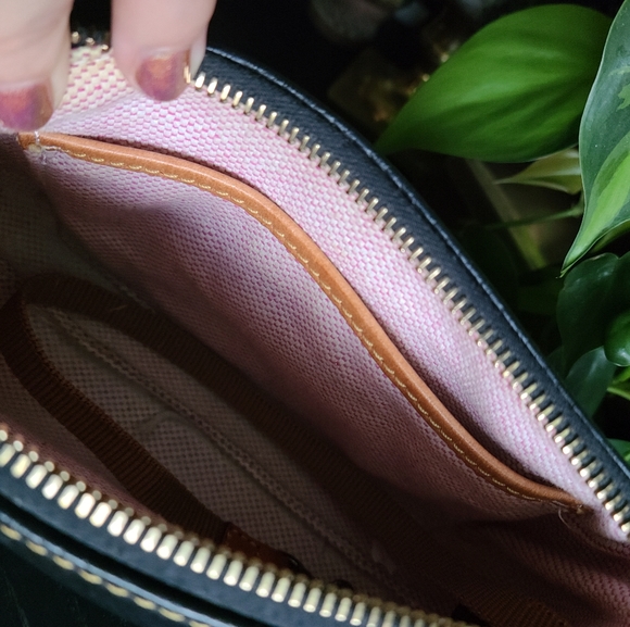 Dooney and Bourke Leather Mini Barrell Bag - Picture 4 of 9